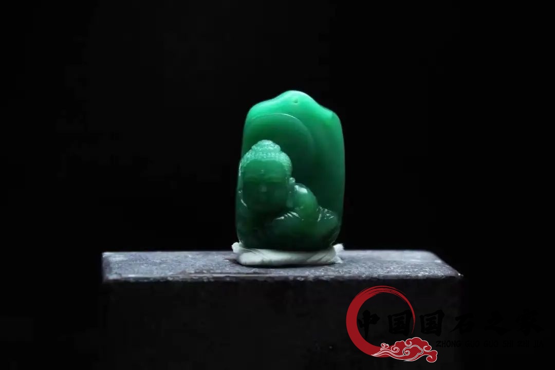 突然走红的雅安绿,是有人炒作?雅安绿石简介 突然走红的雅安绿,是有人炒作?雅安绿石简介