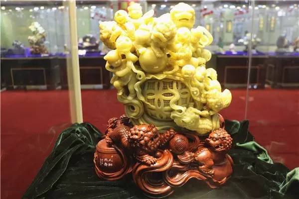 青田石雕大师杜立华、金长厚、林建新、邱柳业、徐永泽、叶建海、叶志伟、周铁建,庄孝通等大师石雕作品 青田石雕大师杜立华、金长厚、林建新、邱柳业、徐永泽、叶建海、叶志伟、周铁建,庄孝通等大师石雕作品