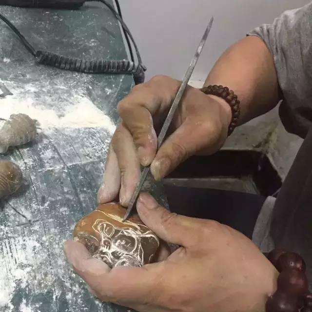 寿山石雕的雕刻过程 寿山石雕的雕刻过程