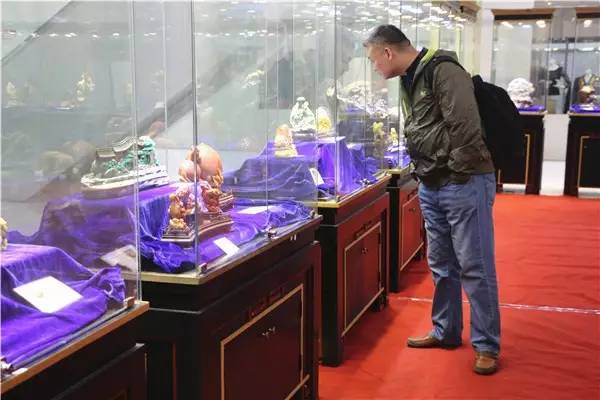 青田石雕大师杜立华、金长厚、林建新、邱柳业、徐永泽、叶建海、叶志伟、周铁建,庄孝通等大师石雕作品 青田石雕大师杜立华、金长厚、林建新、邱柳业、徐永泽、叶建海、叶志伟、周铁建,庄孝通等大师石雕作品