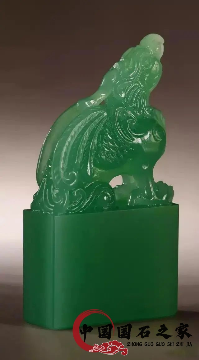 这个摆件拍出47万!雅安绿又是什么绿! 这个摆件拍出47万!雅安绿又是什么绿!