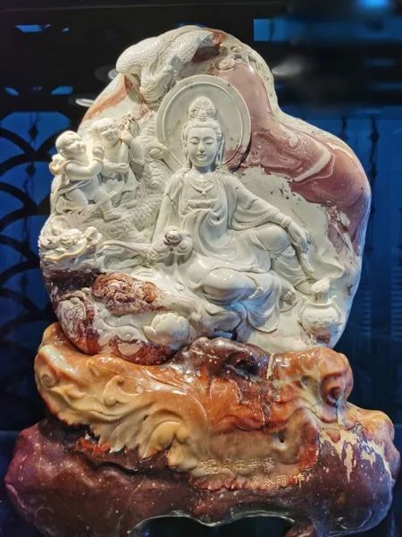 青田石雕名家林建新 徐永丽 张爱廷 周金甫作品欣赏 青田石雕名家林建新 徐永丽 张爱廷 周金甫作品欣赏