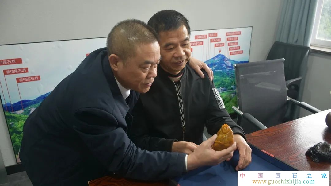 福州原产地寿山石鉴定中心中国工艺美术大师林东田黄作品 福州原产地寿山石鉴定中心中国工艺美术大师林东田黄作品