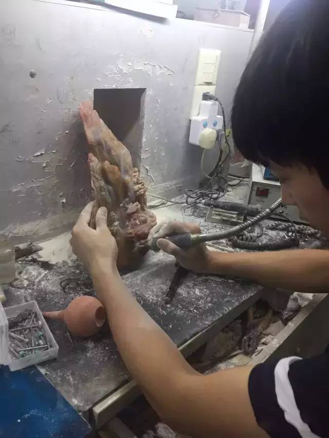 寿山石雕的雕刻过程5
