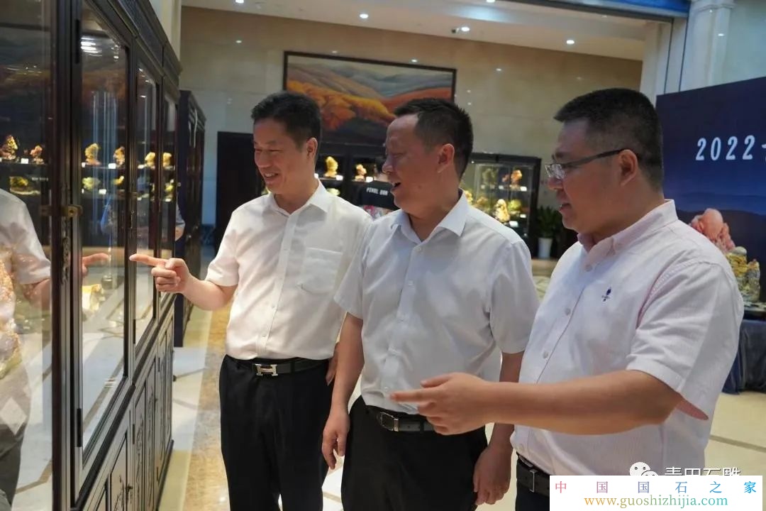 “喜迎二十大 石艳天下”2022青田石雕大师精品宁波展举行 “喜迎二十大 石艳天下”2022青田石雕大师精品宁波展举行