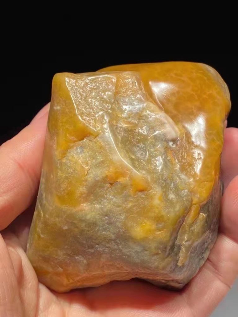 田黄石与蜜蜡的区别